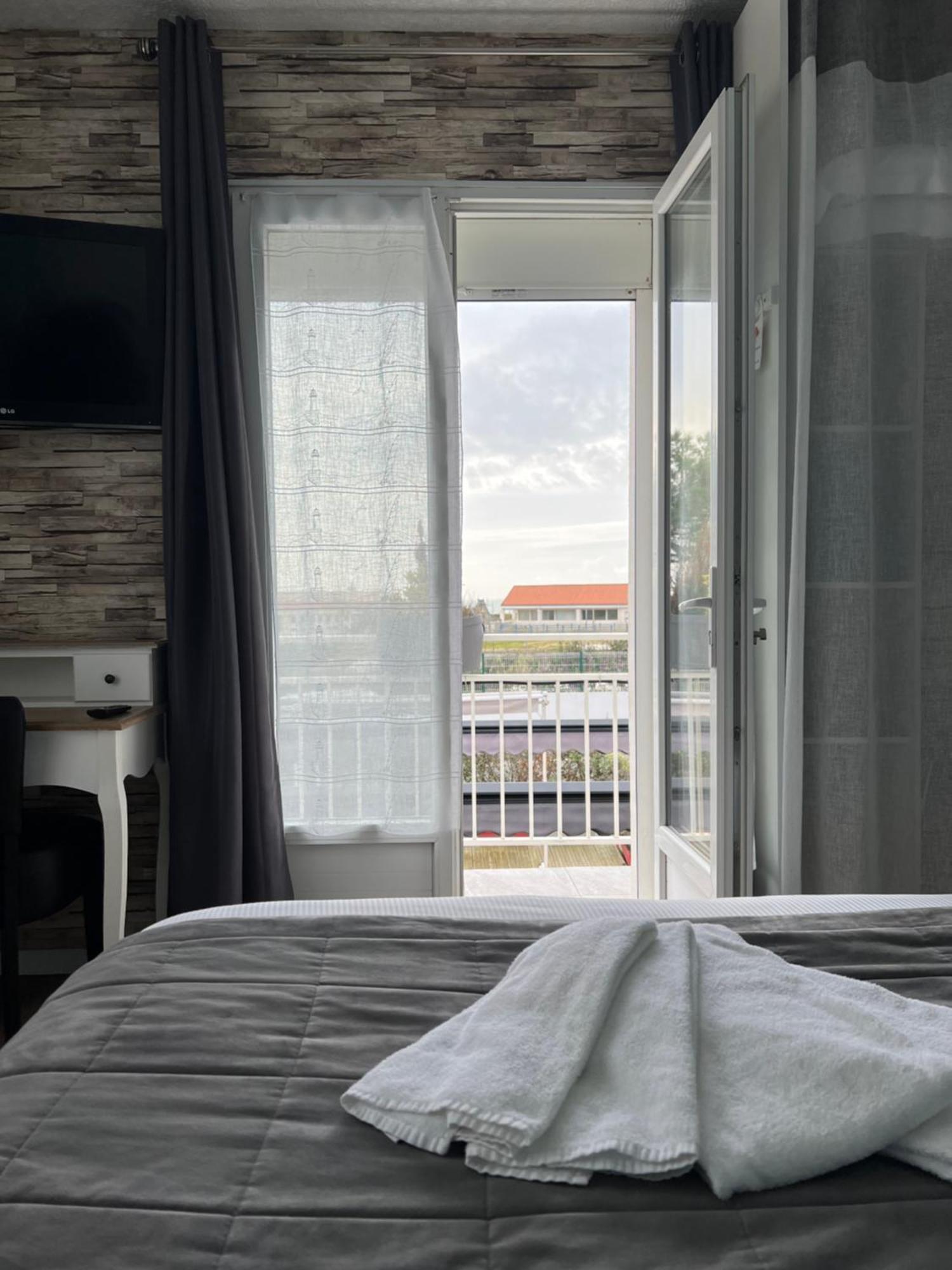Au Petit Bonheur Hotel La Tranche-sur-Mer Kültér fotó