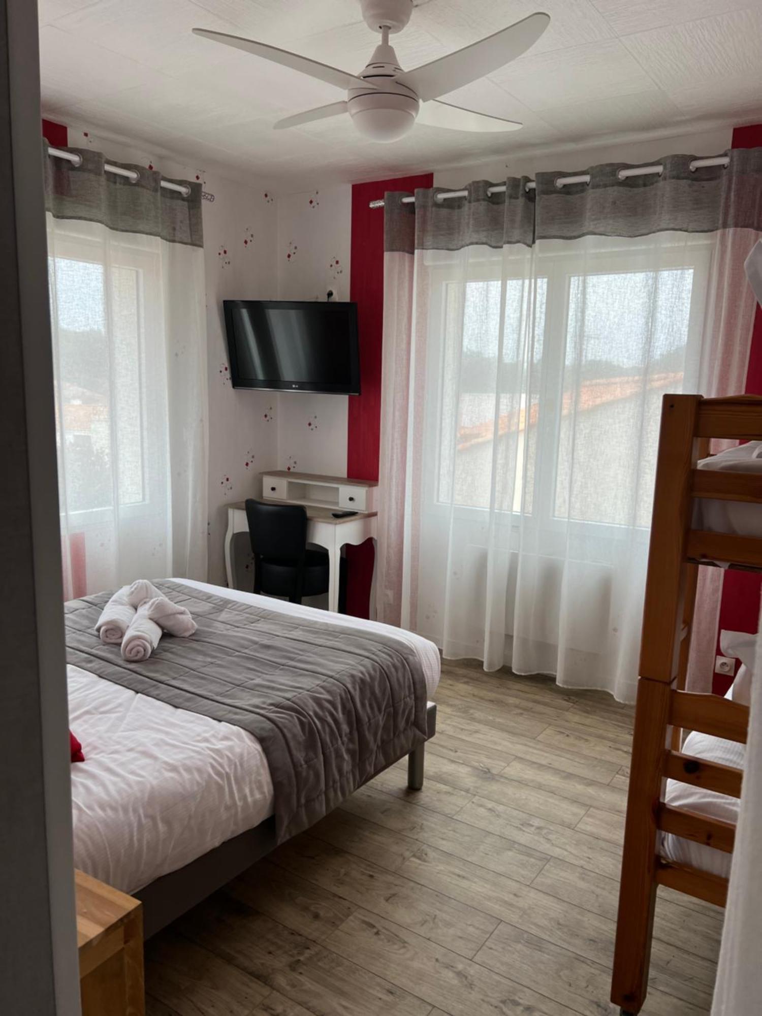 Au Petit Bonheur Hotel La Tranche-sur-Mer Kültér fotó